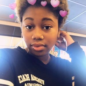 Meet your Posher, Naja